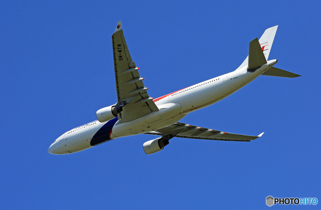 「青い空」 Malaysia A330-323 9M-MTM出発 