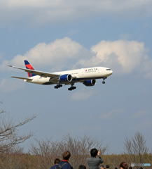 「青い空」が一番 Delta 777-232 N709DN 着地前 「青い空」が一番 Delta 777-232 N709DN 着地前
