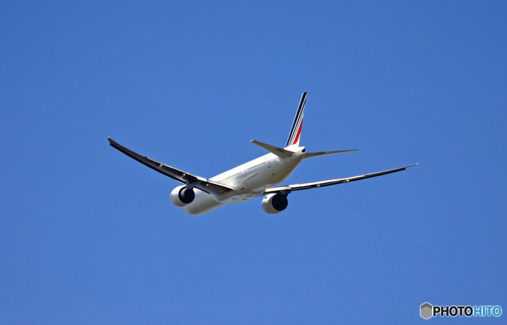 出発 Air France 777-300 F-GSOH 
