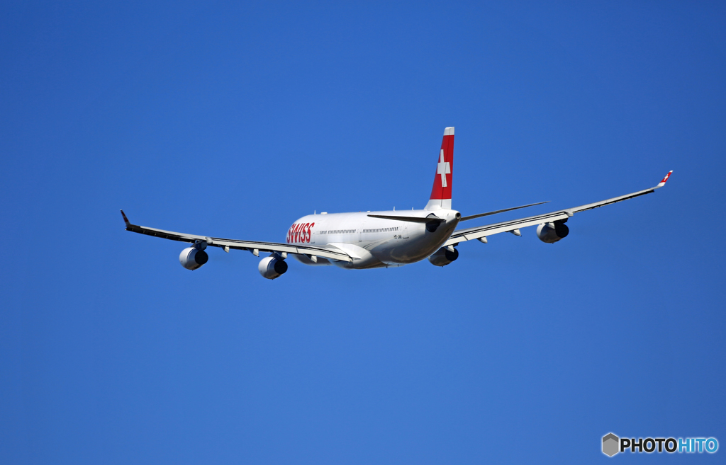 「良い天気」 SWISS A340-313 HB-JMI