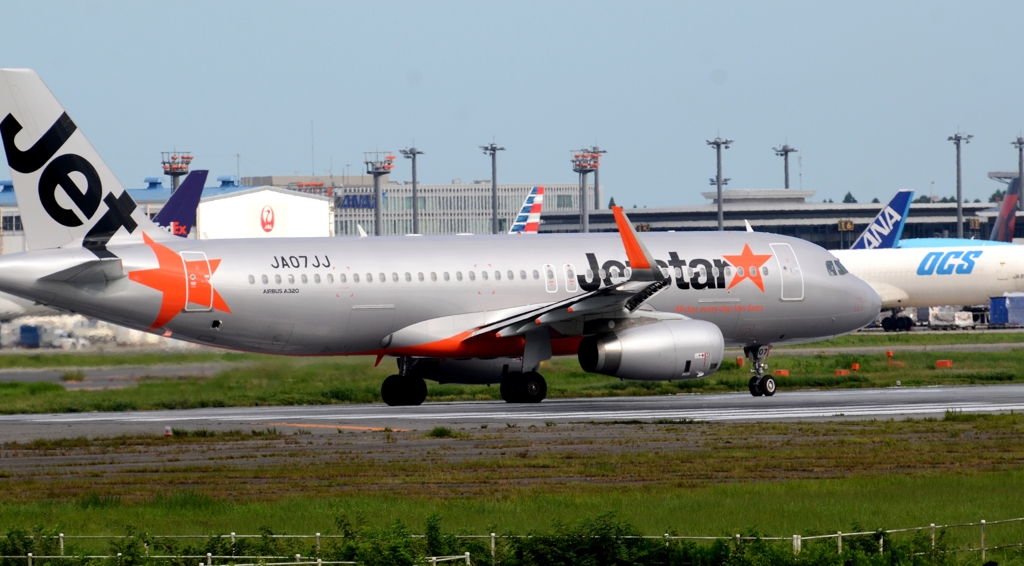 出発（182）JETSTAR A320-232 