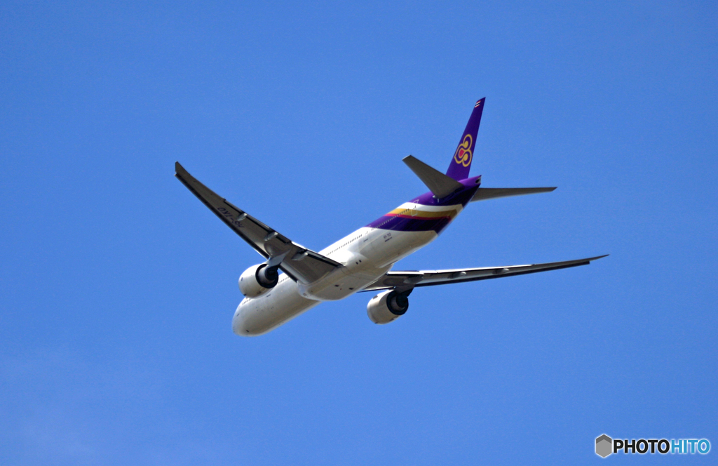 Thai 777-3AL HS-TKO 飛び立ち　