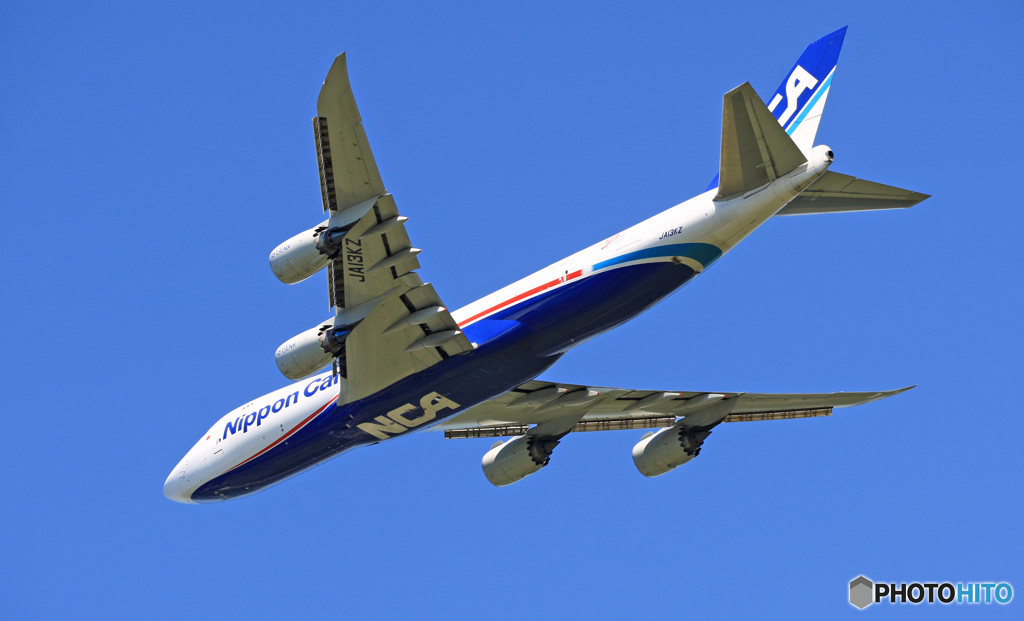 [青空]　NCA 747-8KZF JA13KZ
