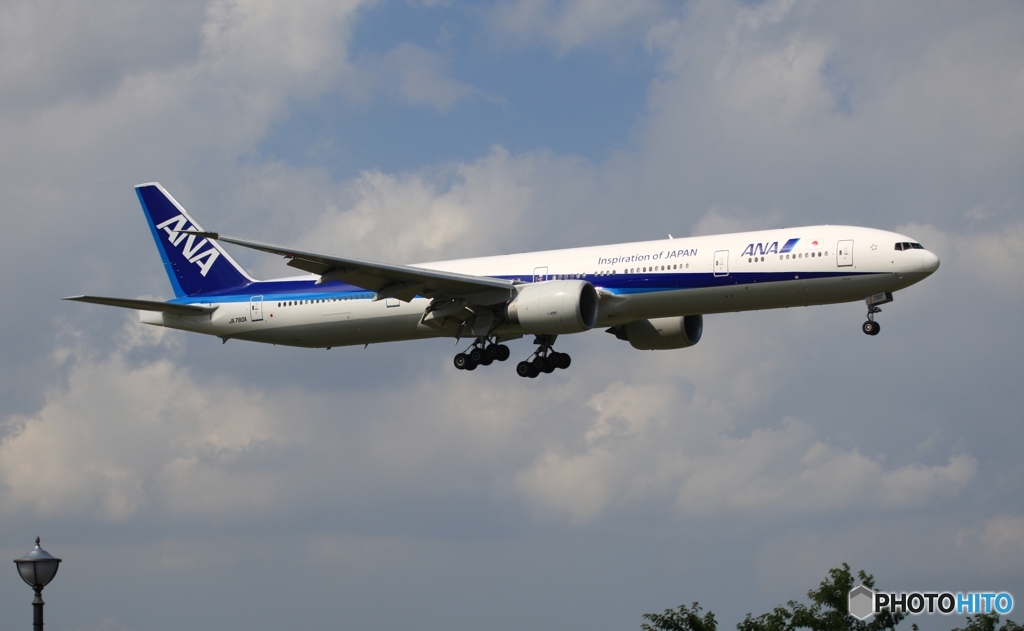 到着　ANA 777-381ER