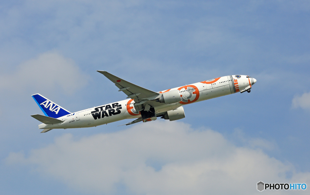 離陸 「STAR WARS 」　767-381 JA789A
