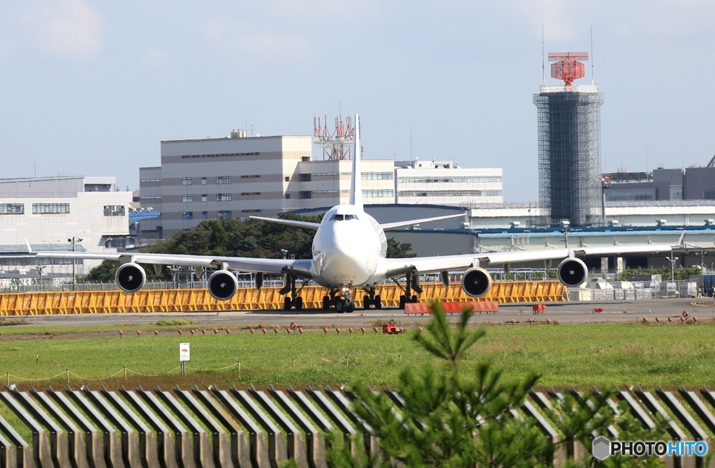 ｾﾝﾁｭﾘｵﾝｶｰｺﾞ 747-428F N903AR 出発　