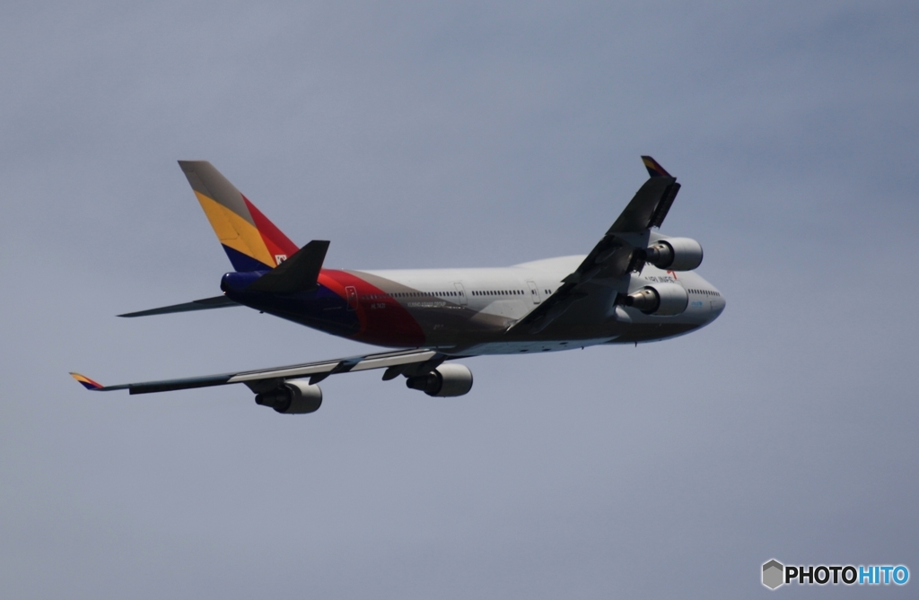 出発　ASIANA 747-400 