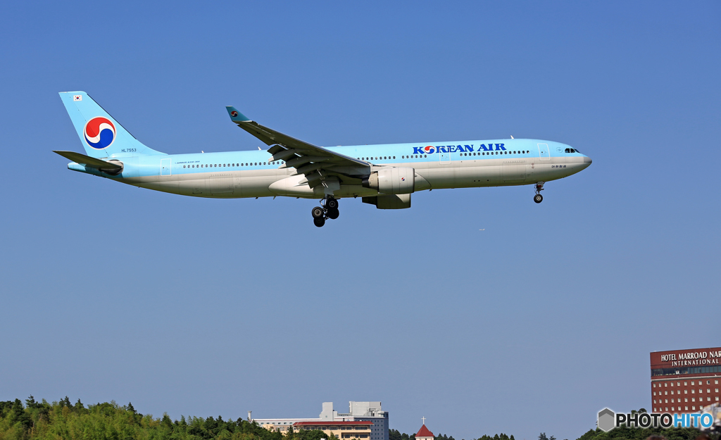 着陸 Korean A330-300 HL7553