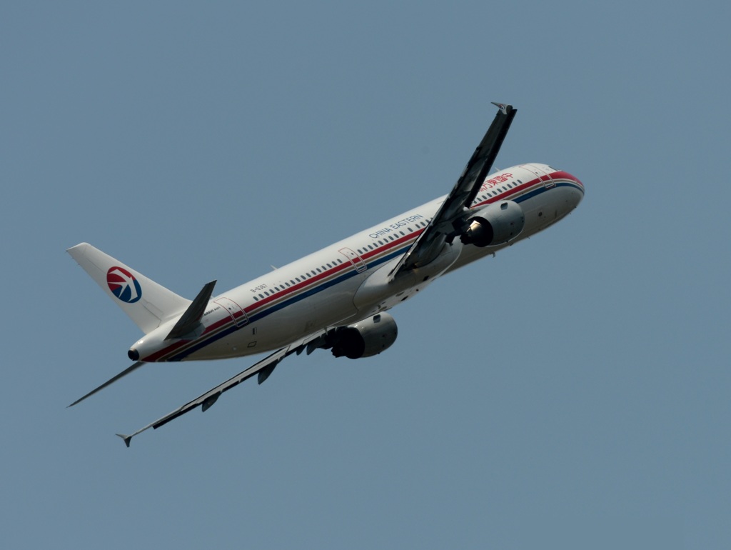 中国東方 A321-211 飛び立ち　