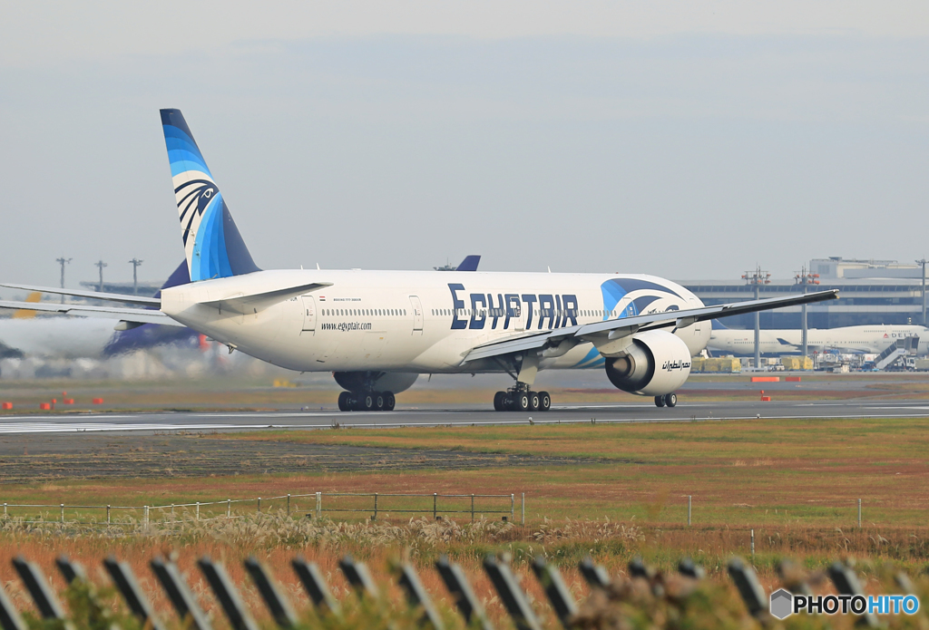 離陸 Egyptair 777-300 SU-GBM