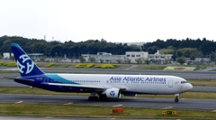 出発（90）Asia Atlantic 767-300 　　