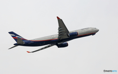出発 AEROFLOT A321-211 VP-BOE