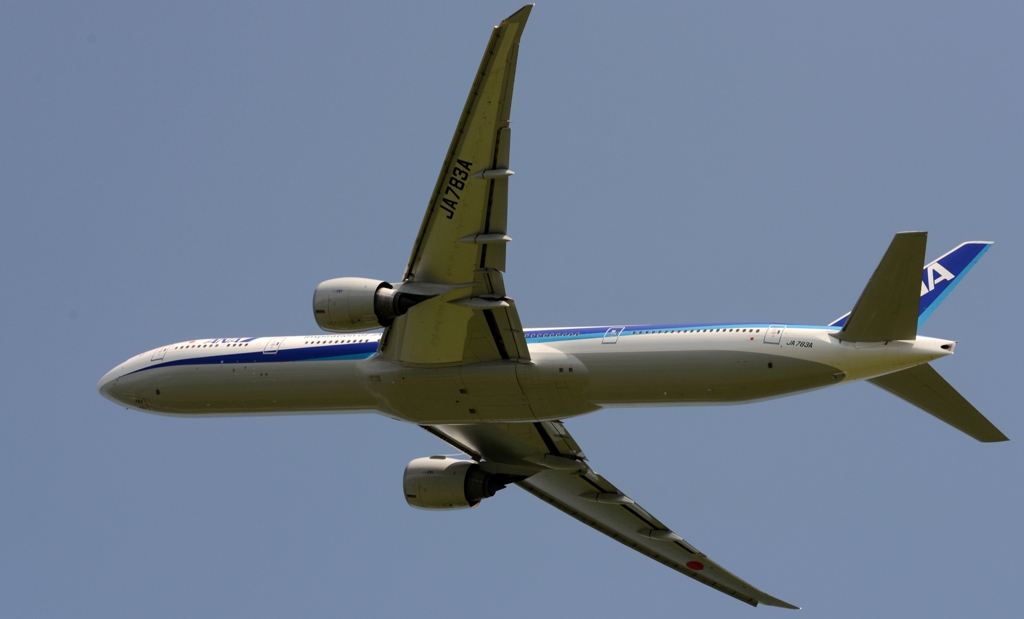 離陸（75）ANA 777-300ER 