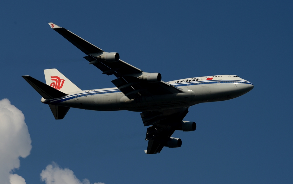 離陸（185）Air China 747-400P 