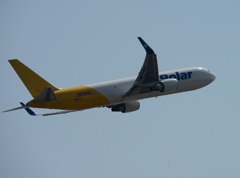 Polar 767-3JHF 出発