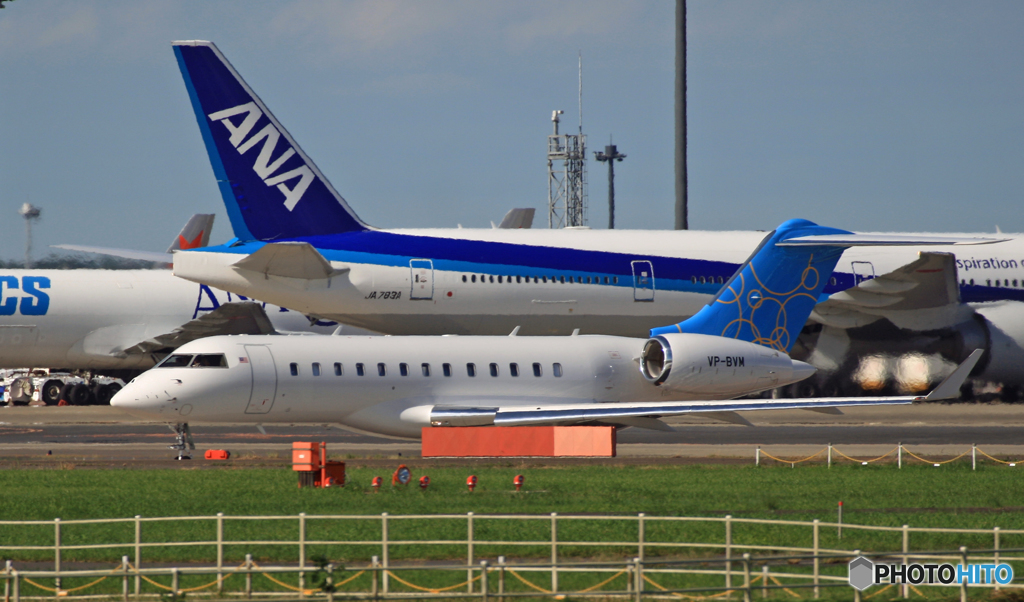 出発 Private:Bombardier BD-700  VP-BVM