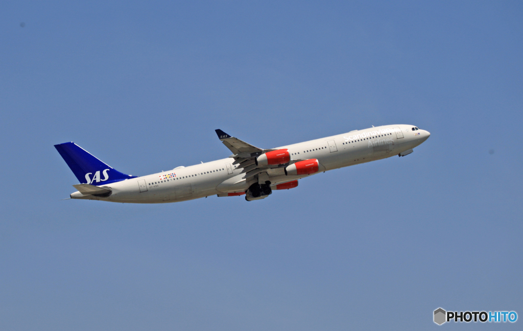 離陸 SAS A340-313 OY-KBA