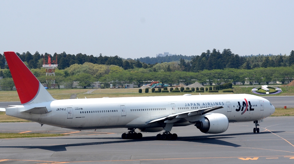 出発（64）Japan Airlines 777-300ER　　