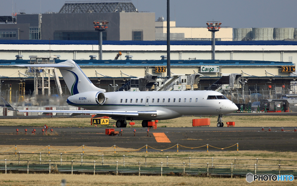 「はれー」 ウィルミントン・T・C Bombardier BD-700 離陸