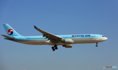 到着 KOREAN A330-323 HL7585