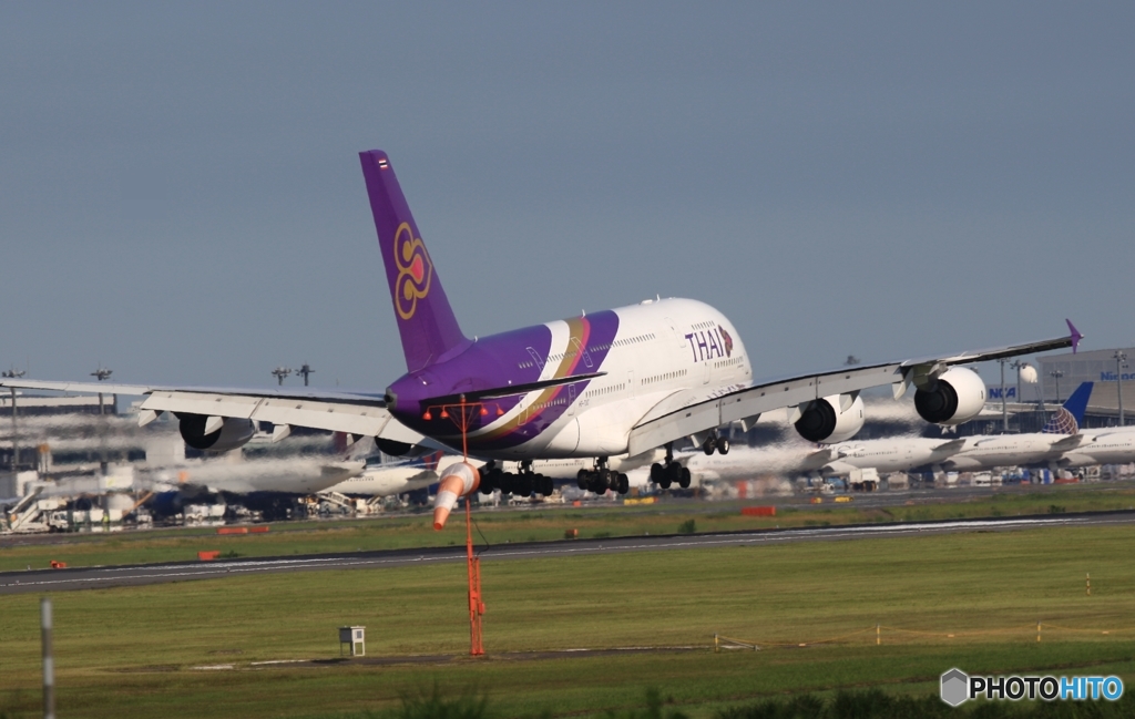 THAI A380-841 到着　