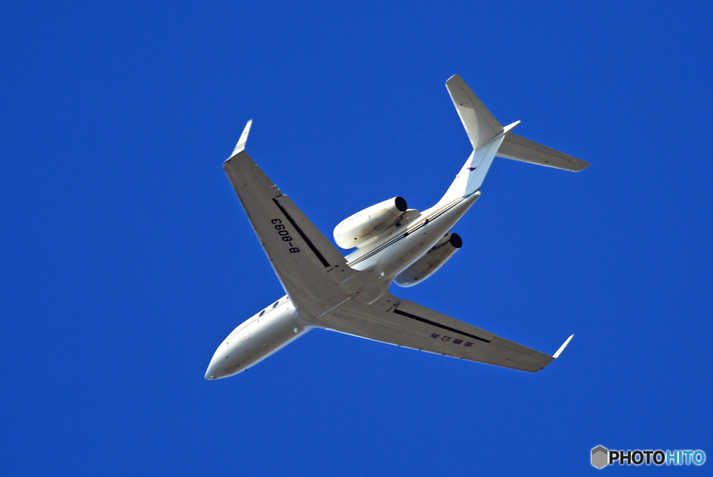 ☀☮private:Gulfstream G350 B-8093飛び立ち