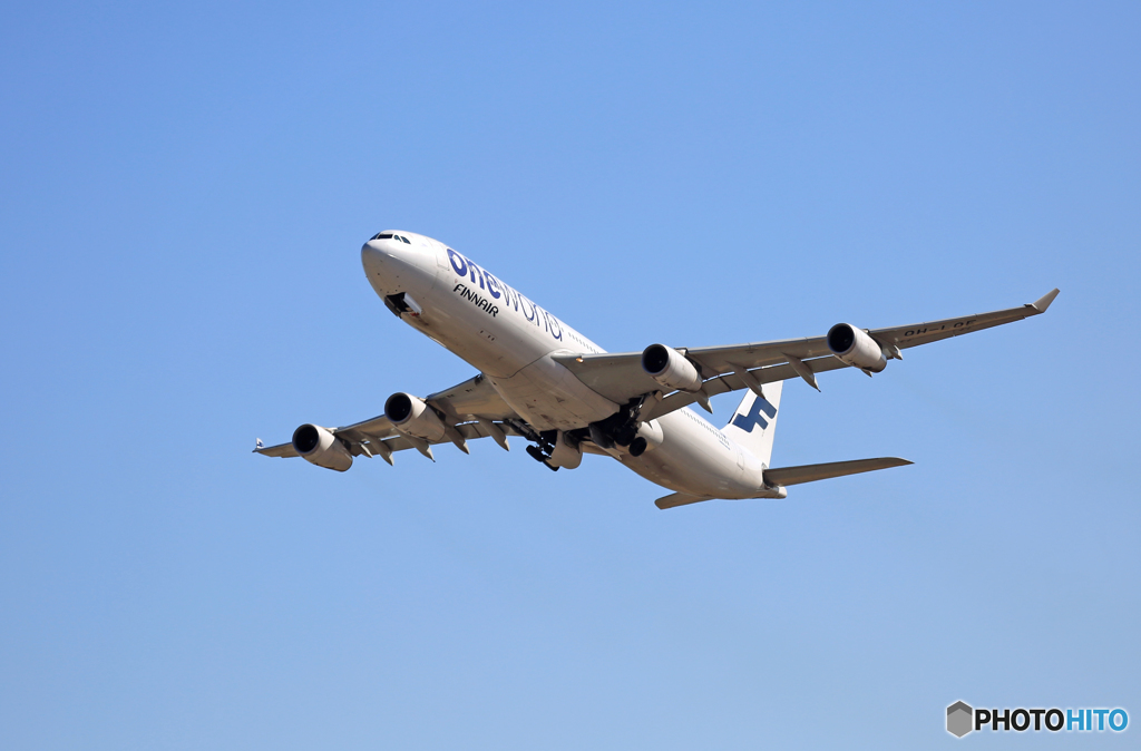 Takeoff☀ FINNAIR A340-313 OH-LQE