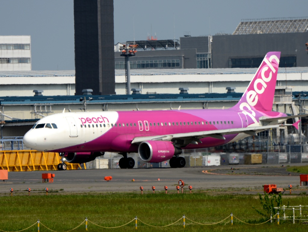 peach A320-214 出発　