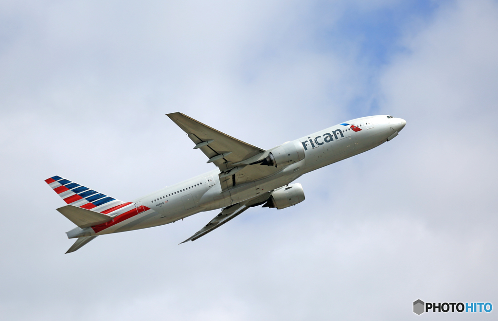 飛行 American 777-200 N781AN