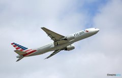 飛行 American 777-200 N781AN