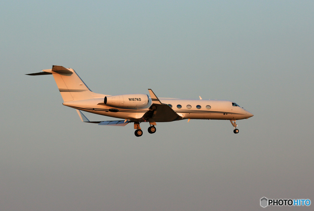 ☀プライベート機Gulfstream Aerospace  N167AD