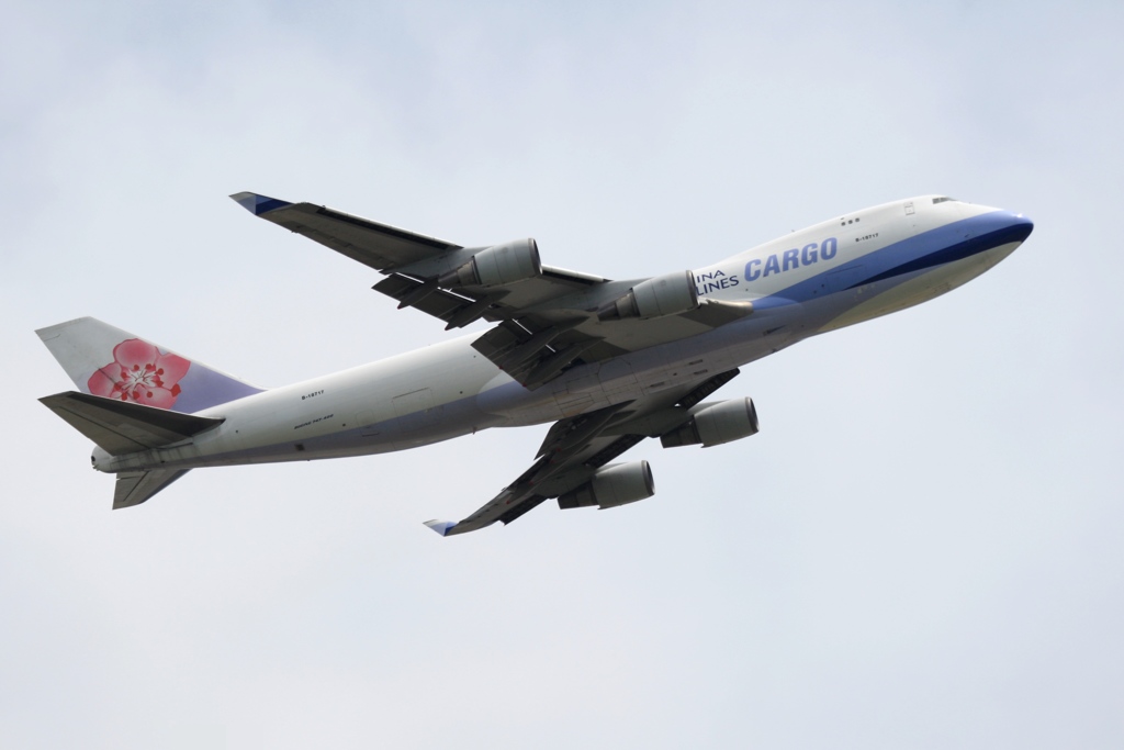 China Cargo 747-409 飛び立ち　