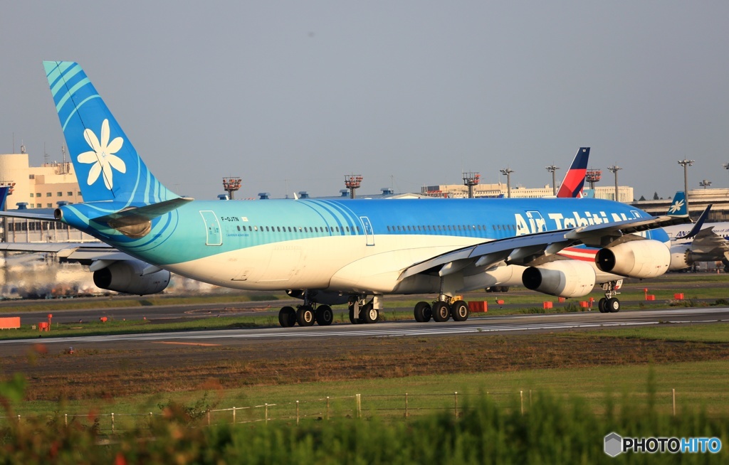 Air Tahiti Nui A340-313 出発　