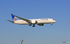 着陸 United 787-9 N35953