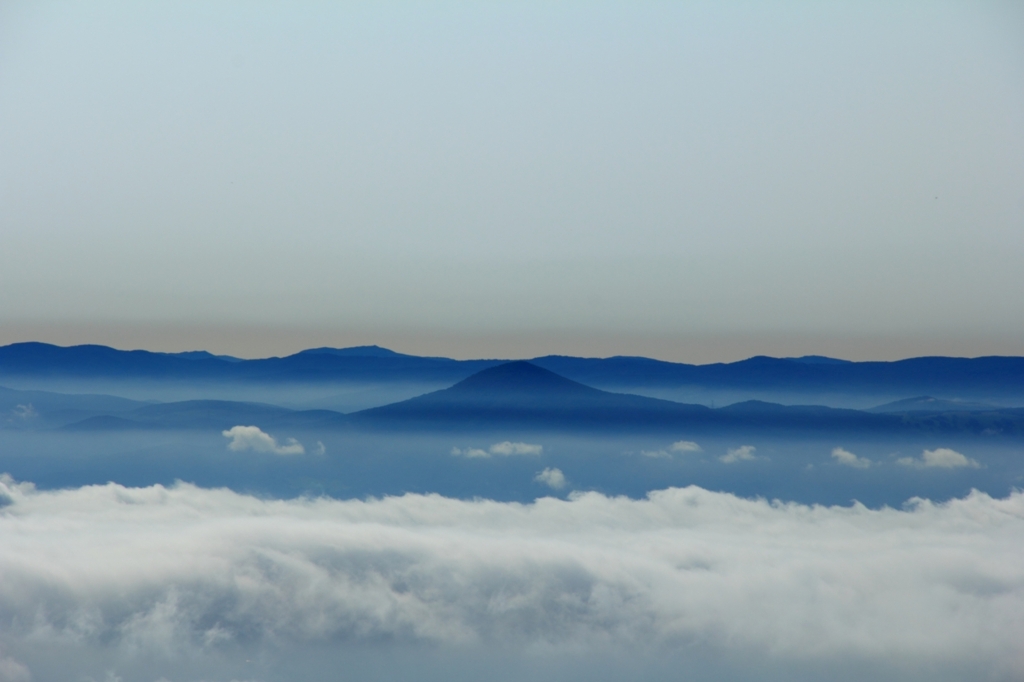 雲海の姫神山