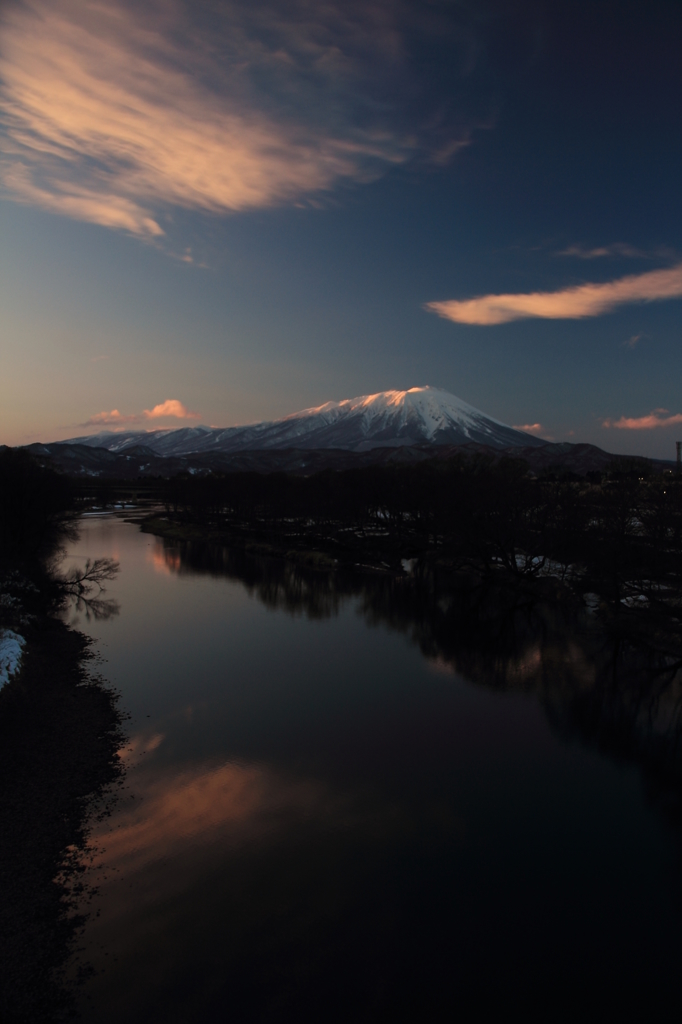夕照 - 雫石川