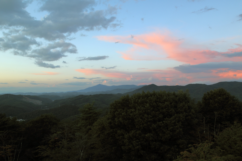 ふるさとの山に向かいて - 夕焼け