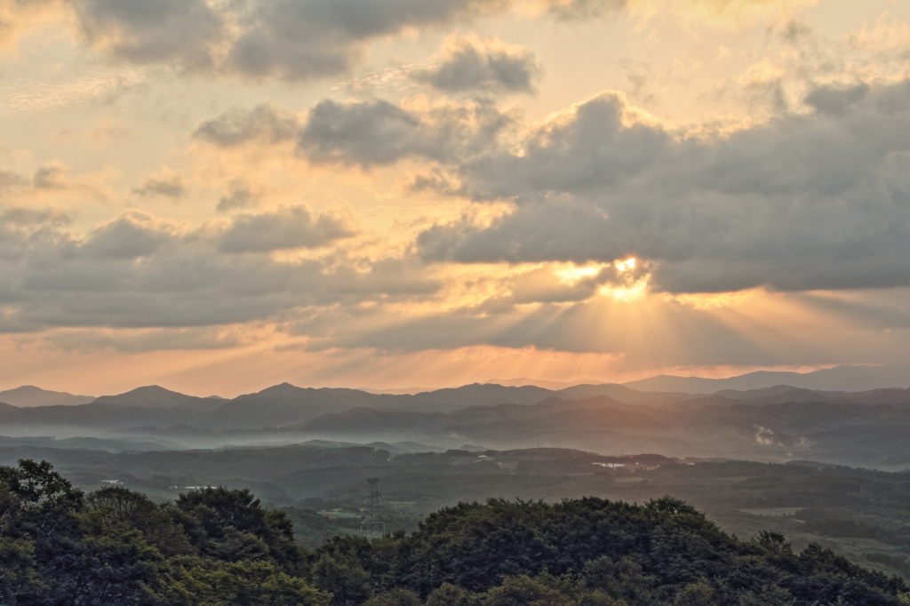 奥中山高原の夜明け