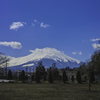 Foveon Classic Blueの空の元の富士山