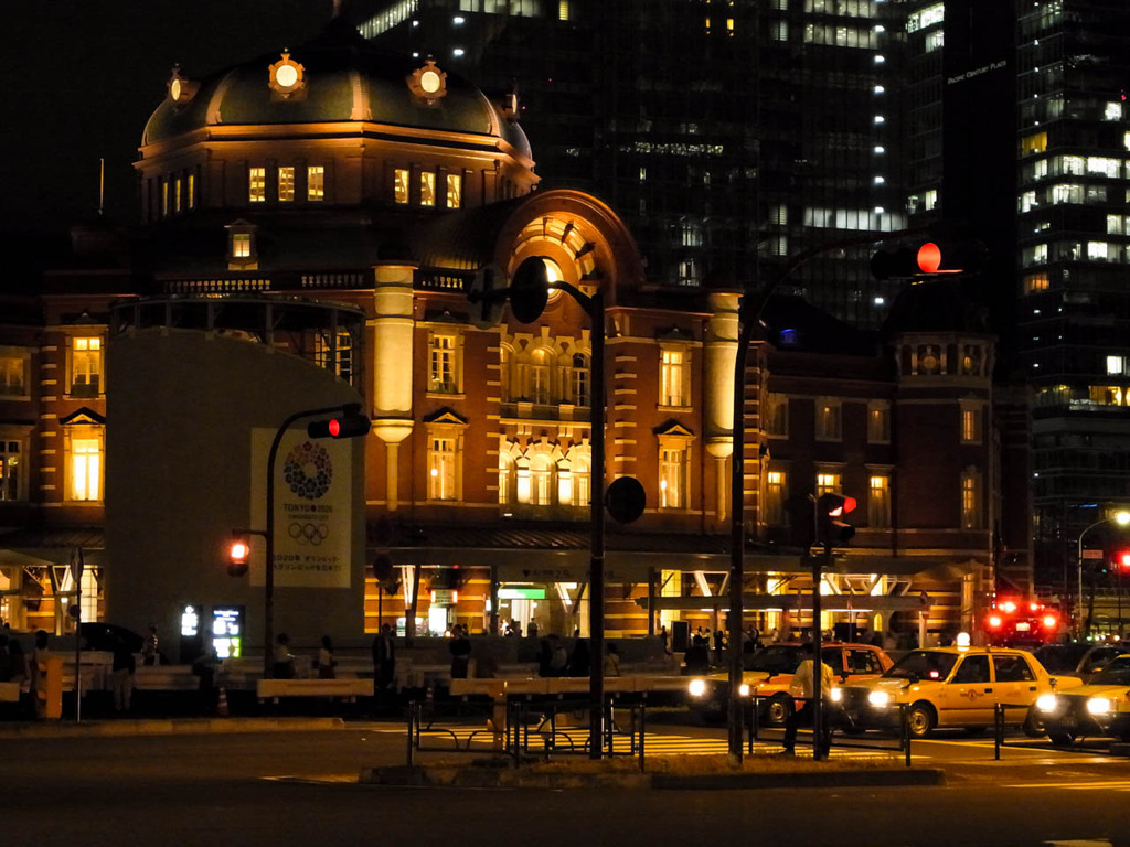100年前の姿に戻った夜の東京駅4