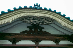 板橋の銭湯の鶴の彫り物