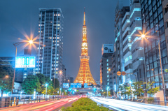 交差点からの東京タワー