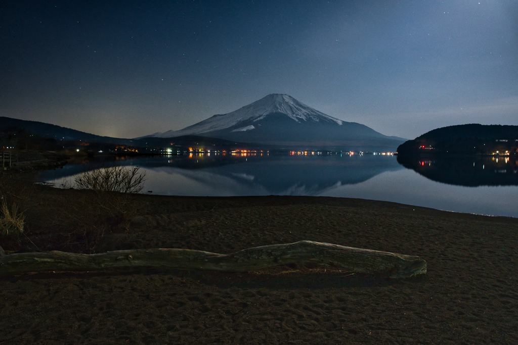 真夜中の山中湖