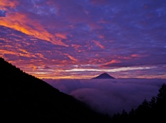 神秘の夜明け