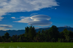 巨大吊し雲