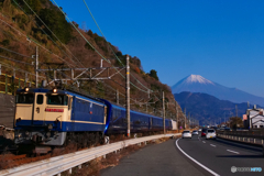ロイヤルエクスプレスと富士山