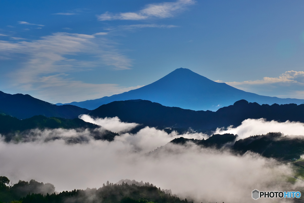 雲海と富士山