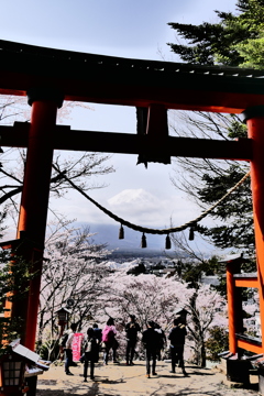 新倉山神社