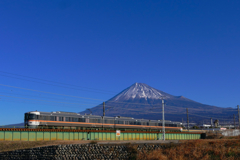2018年ワイドビューふじかわと富士山