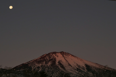 満月と富士山